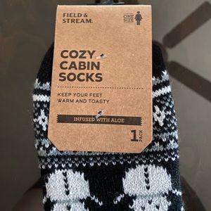 Field & Stream women’s cozy cabin socks with aloe